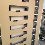 Amplio Departamento Con Balcon
