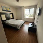 Amplio Departamento Con Balcon