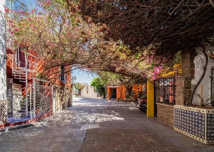 Hotel Posada Bugambilias