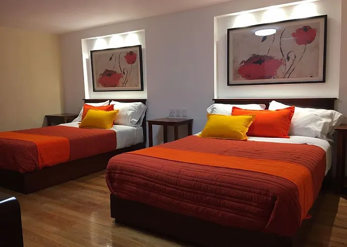 Hotel Santa Lucia Del Bosque