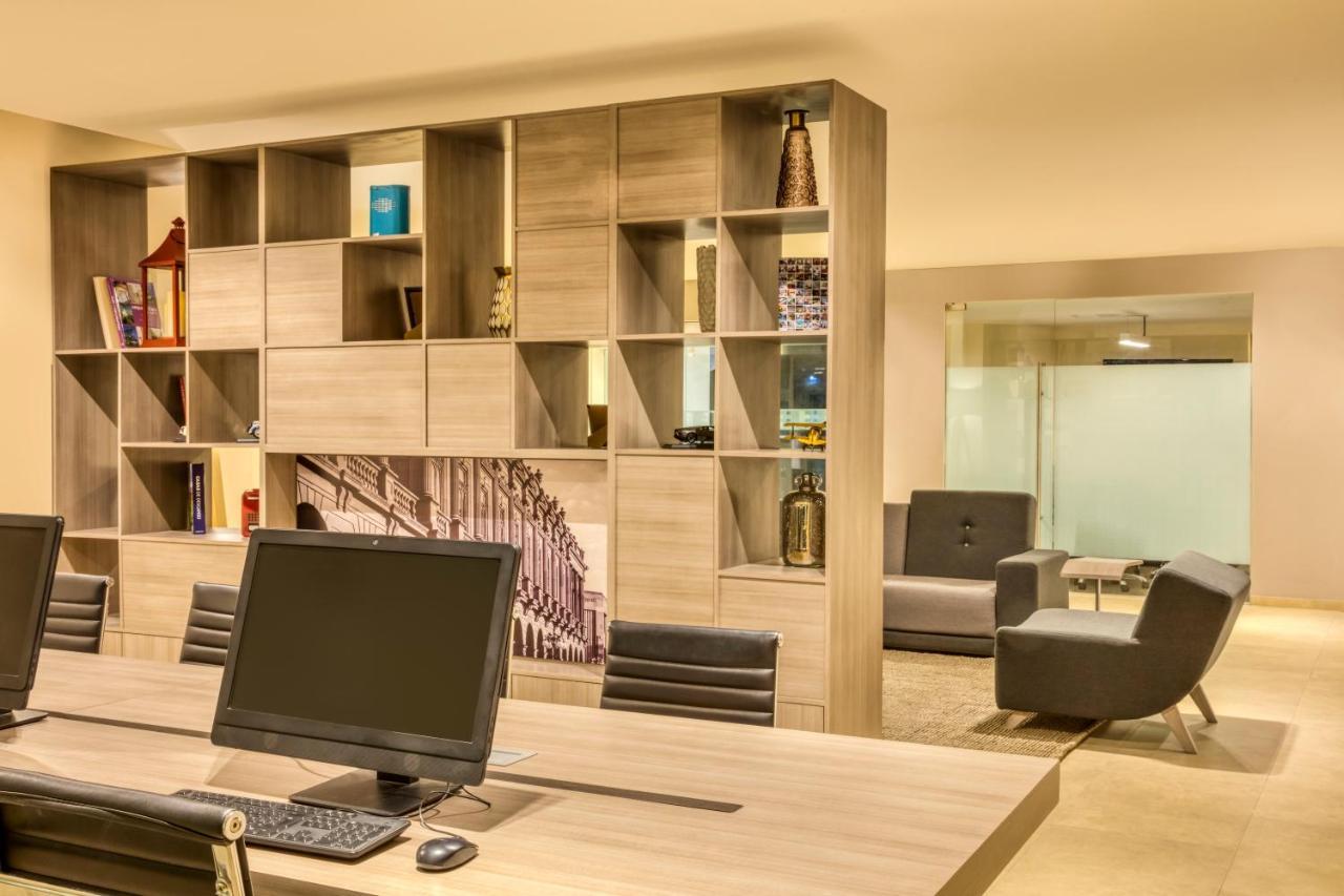 Fiesta Express Oriente Hotel 4*