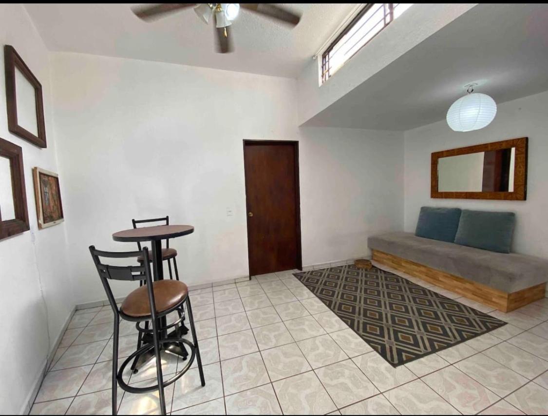 Maison Carmona - Departamento Privado Economico - Centro Historico * San Luis Potosi