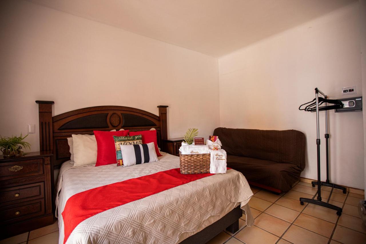 Del Carmen Hotel