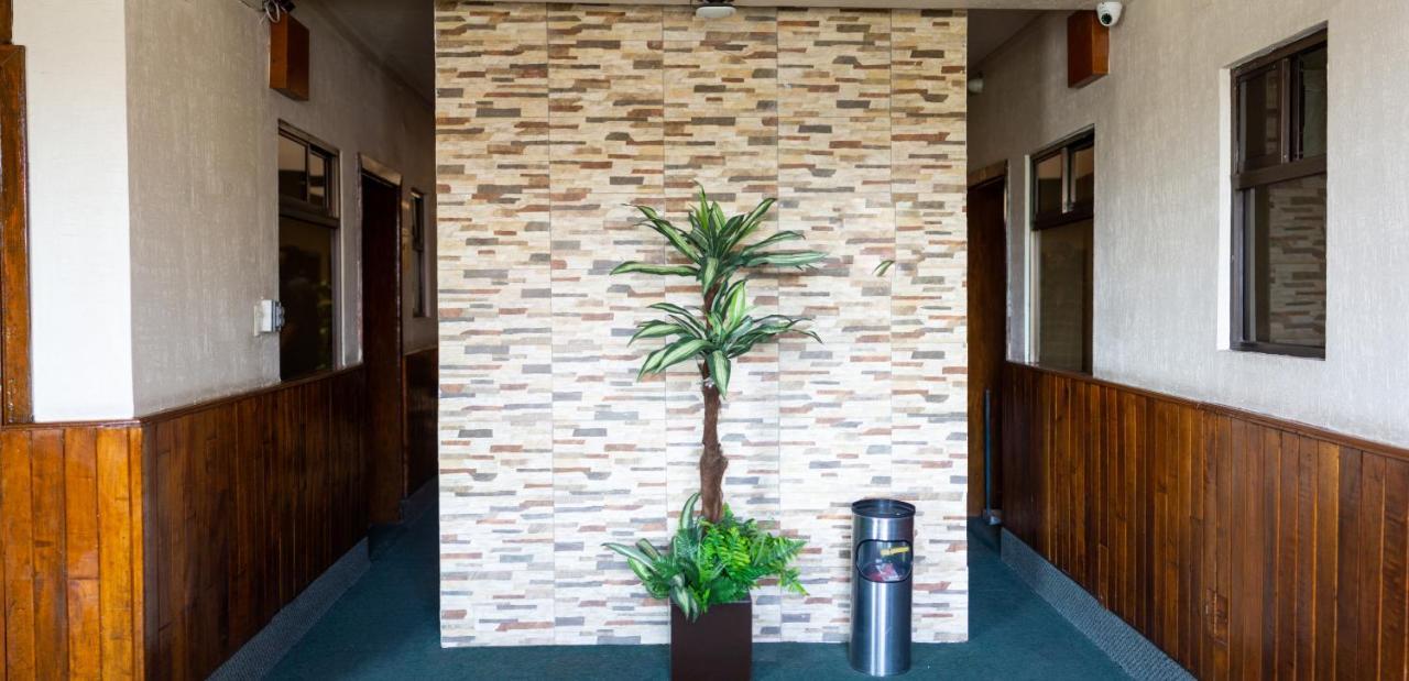 Guadalajara Hotel 2*