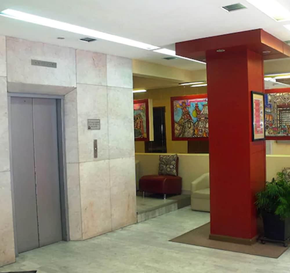 Napoles Hotel