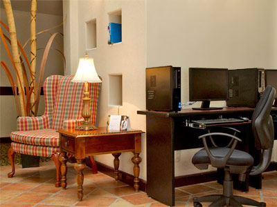 Hotel Country And By Radisson