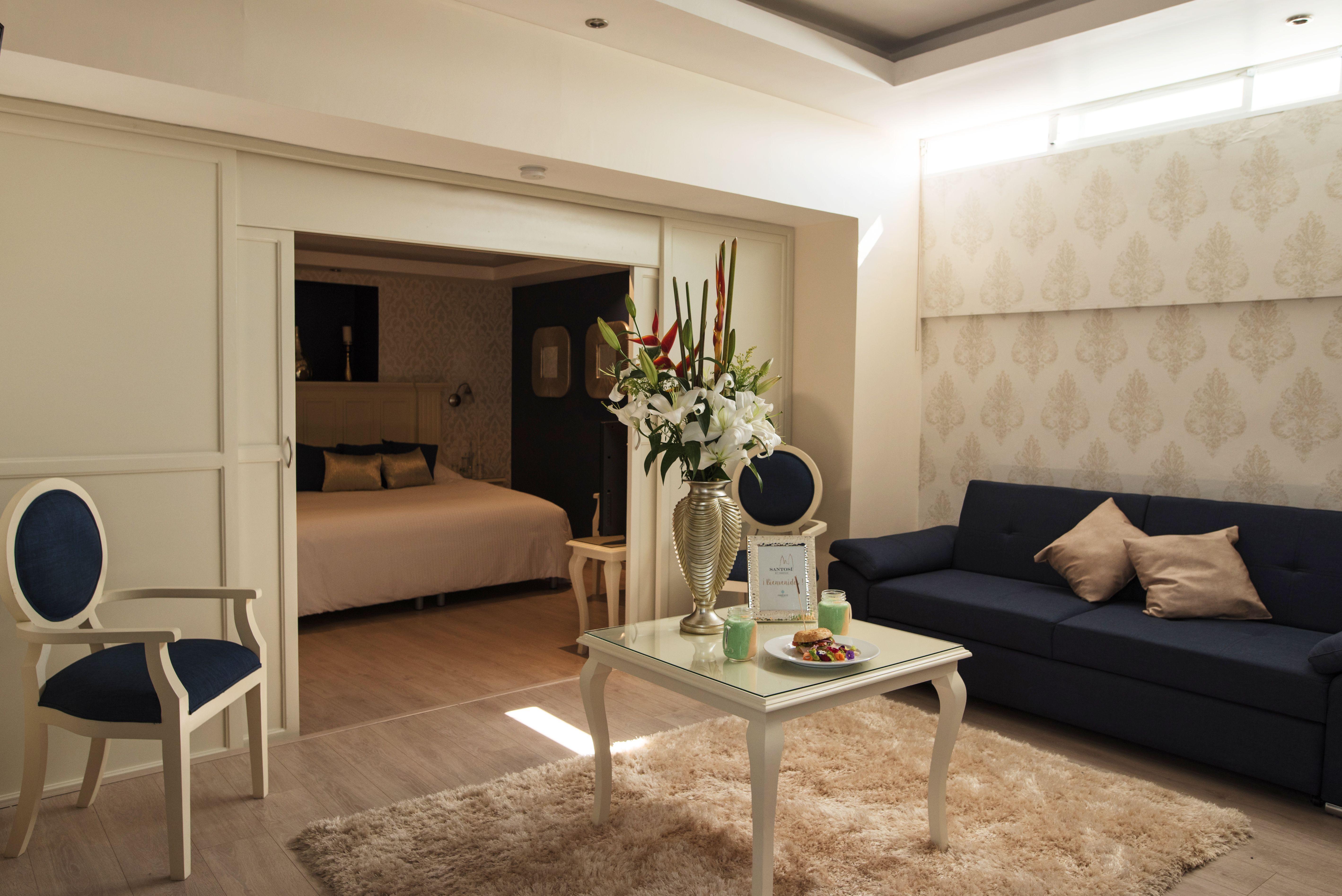 Santosi Hotel