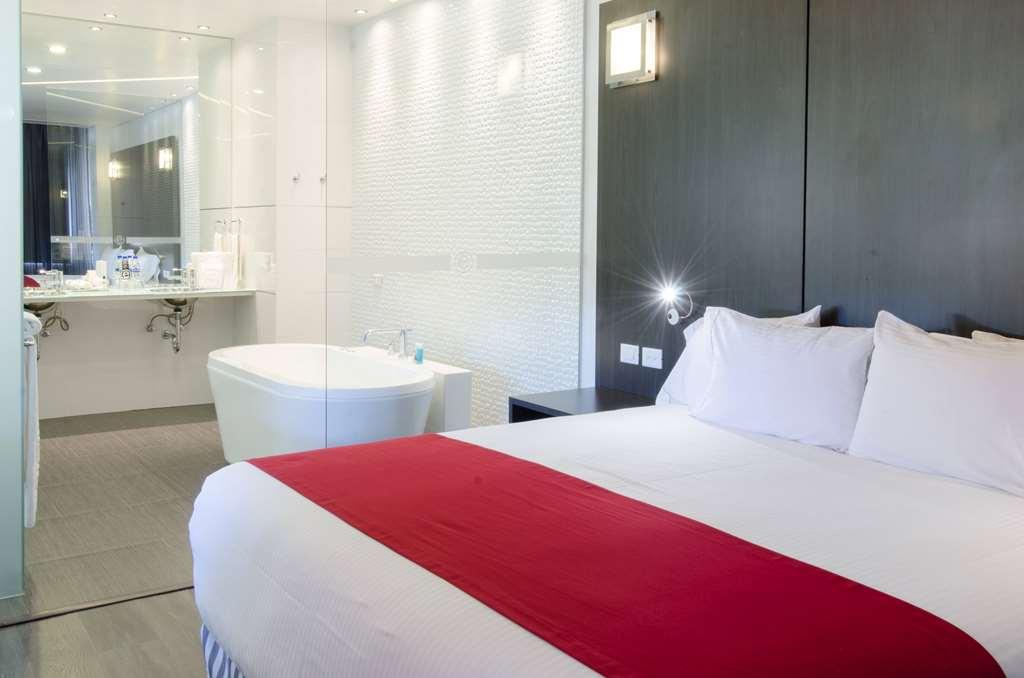 Ramada Encore Hotel 3*