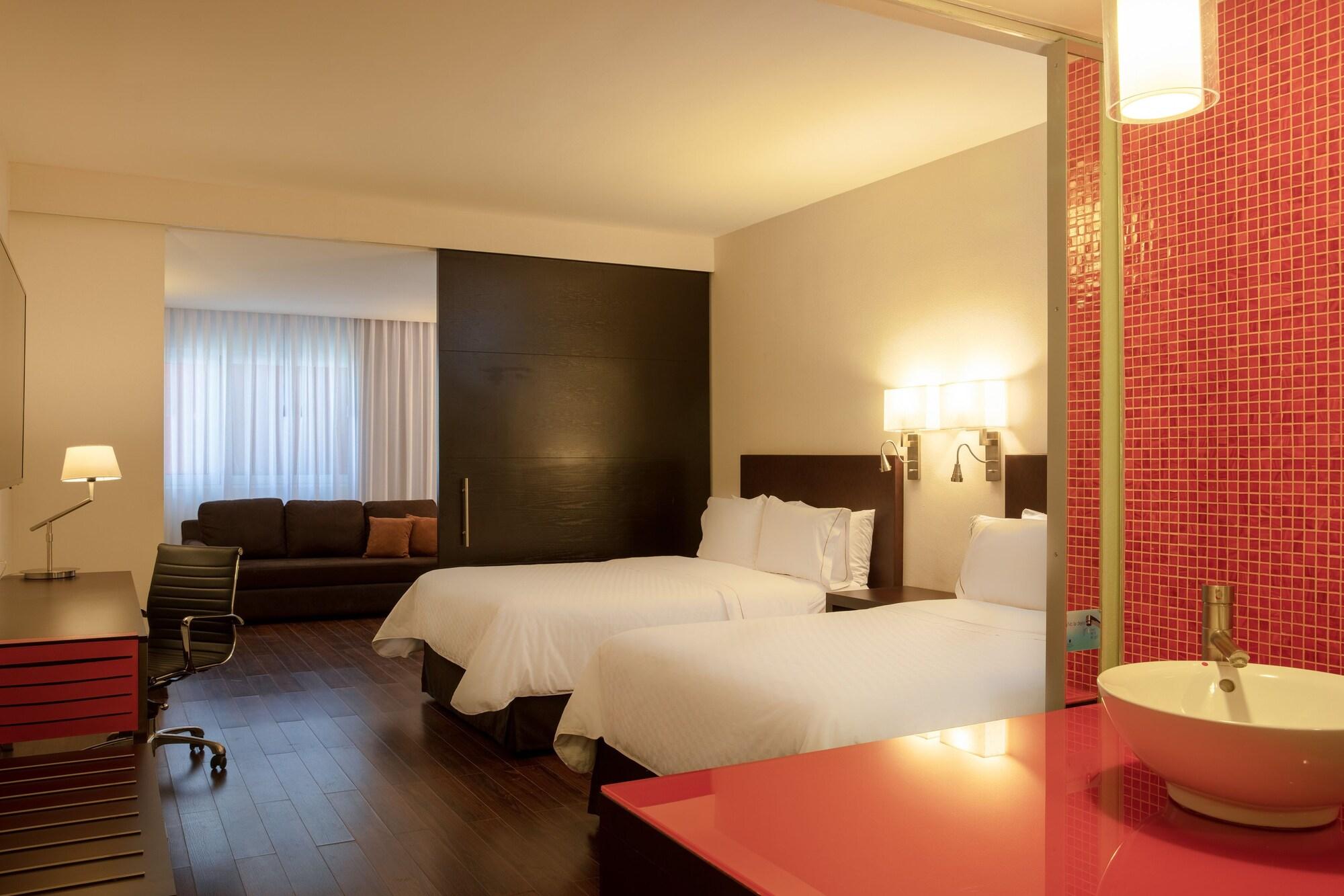 Fiesta Glorieta Juarez Hotel