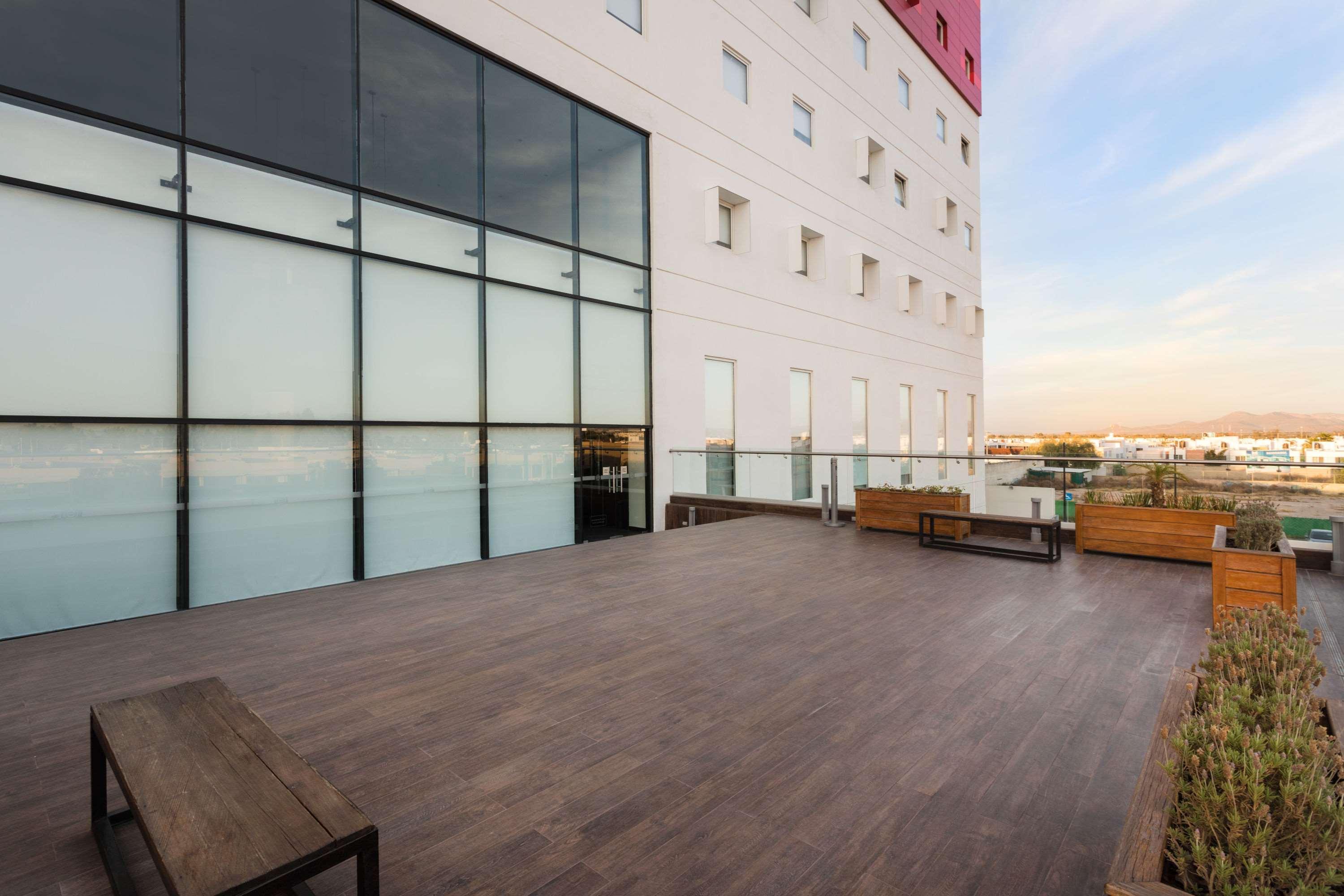 Ramada Encore