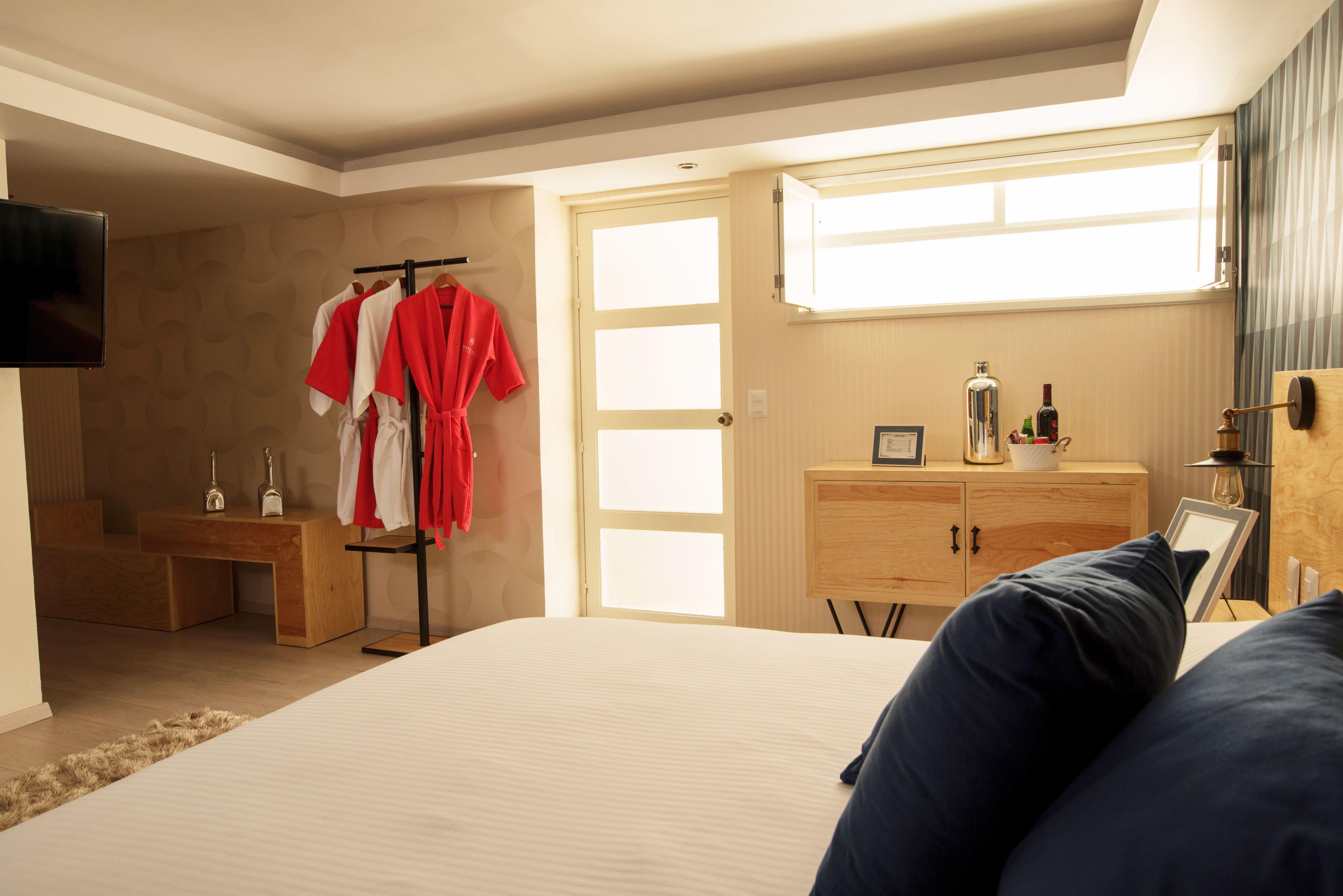 Santosi Hotel 3*