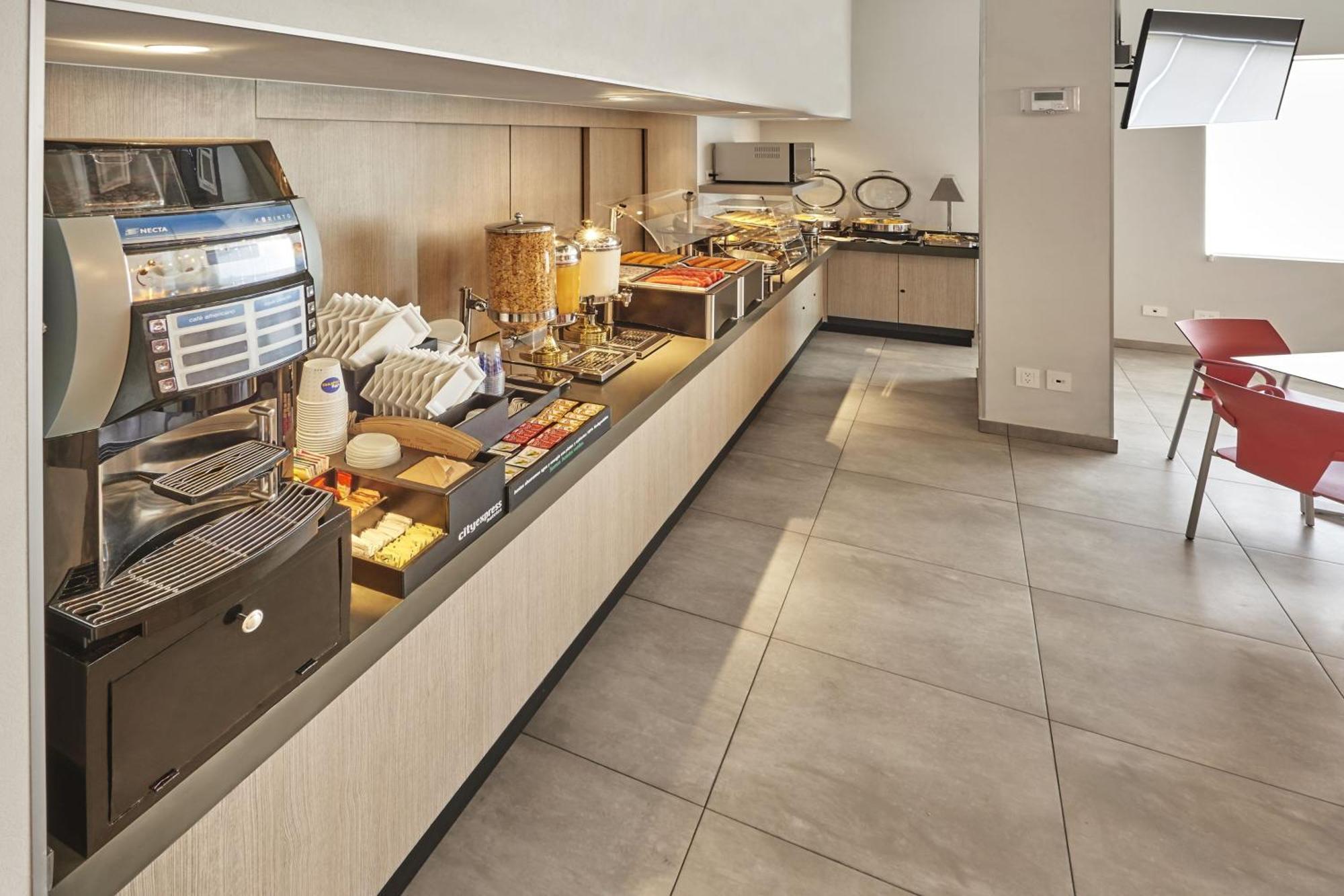 Express Junior By Marriott Carranza 3* San Luis Potosi