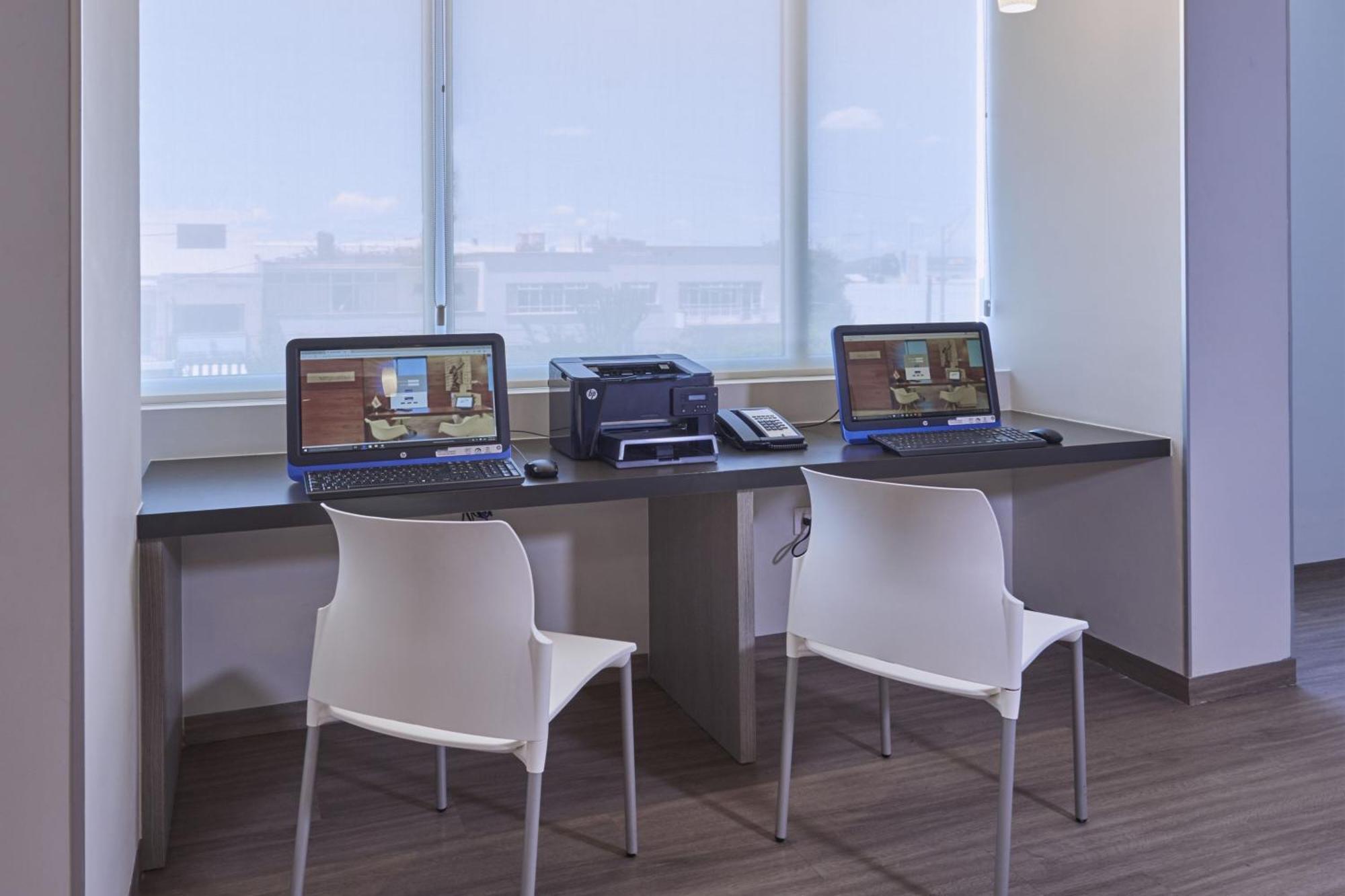 Hotel Express Junior By Marriott Carranza 3*