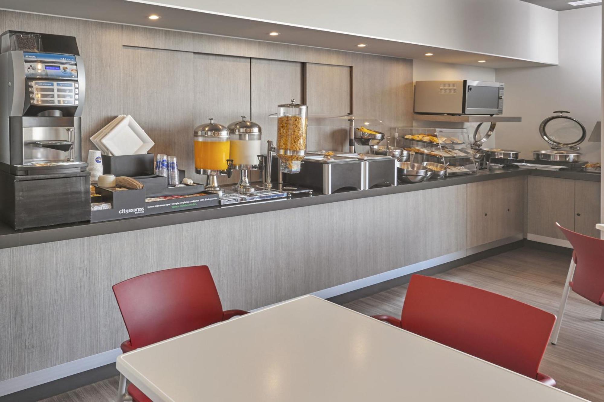 Express Junior By Marriott Carranza San Luis Potosi