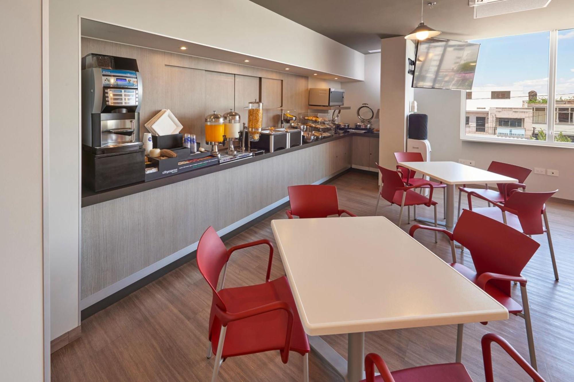Hotel Express Junior By Marriott Carranza