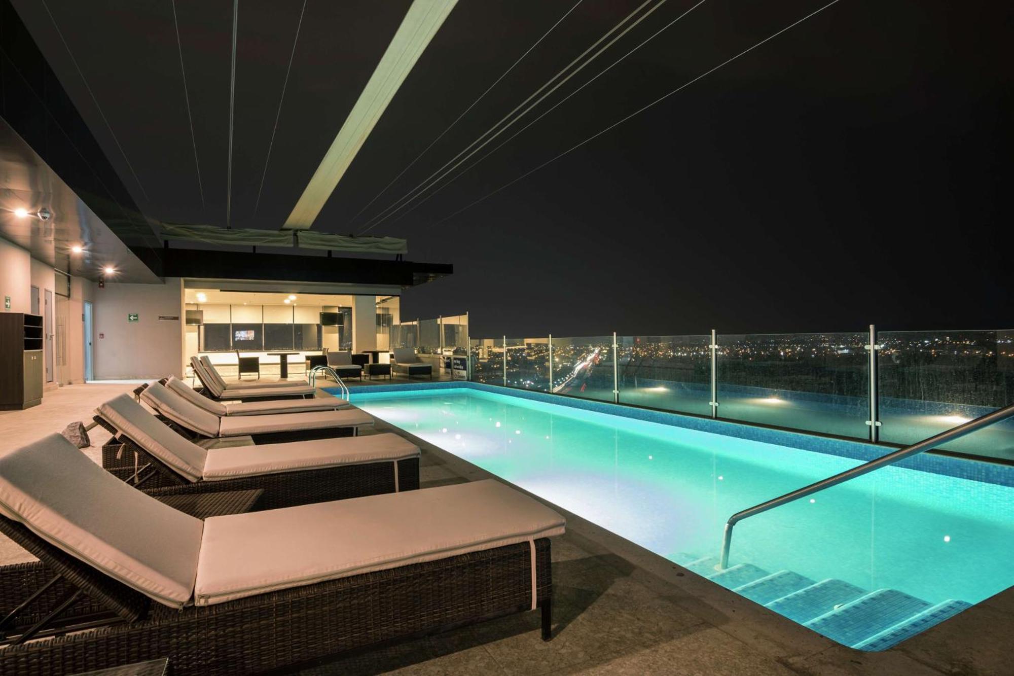Hotel Hampton By Hilton 3*