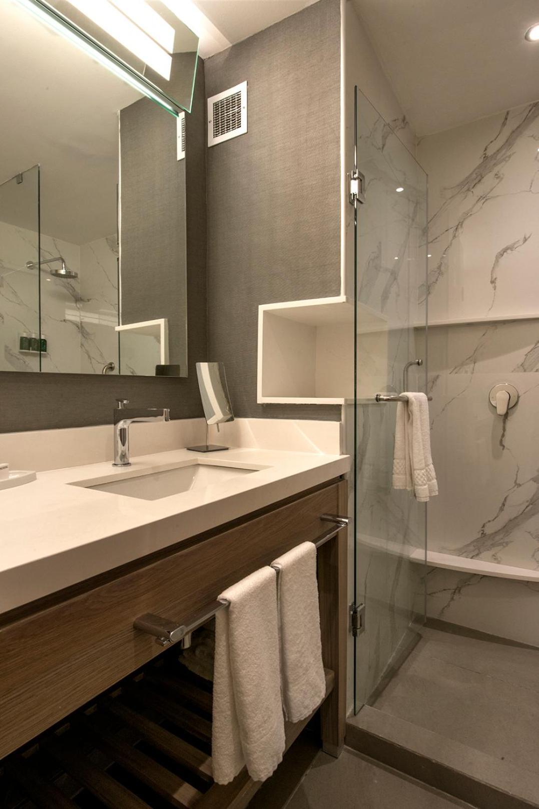 Courtyard By Marriott San Luis Potosi, Lagos