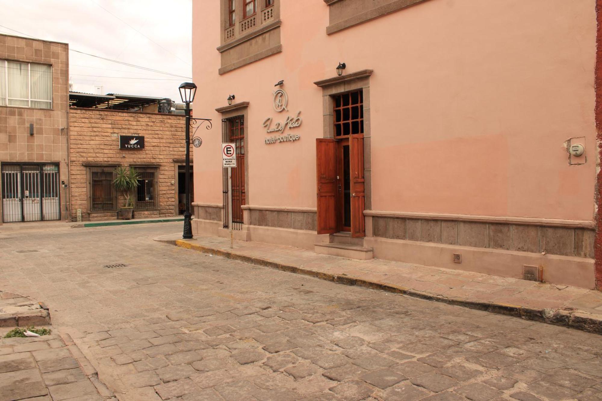 Lu De Anda Hotel 4*