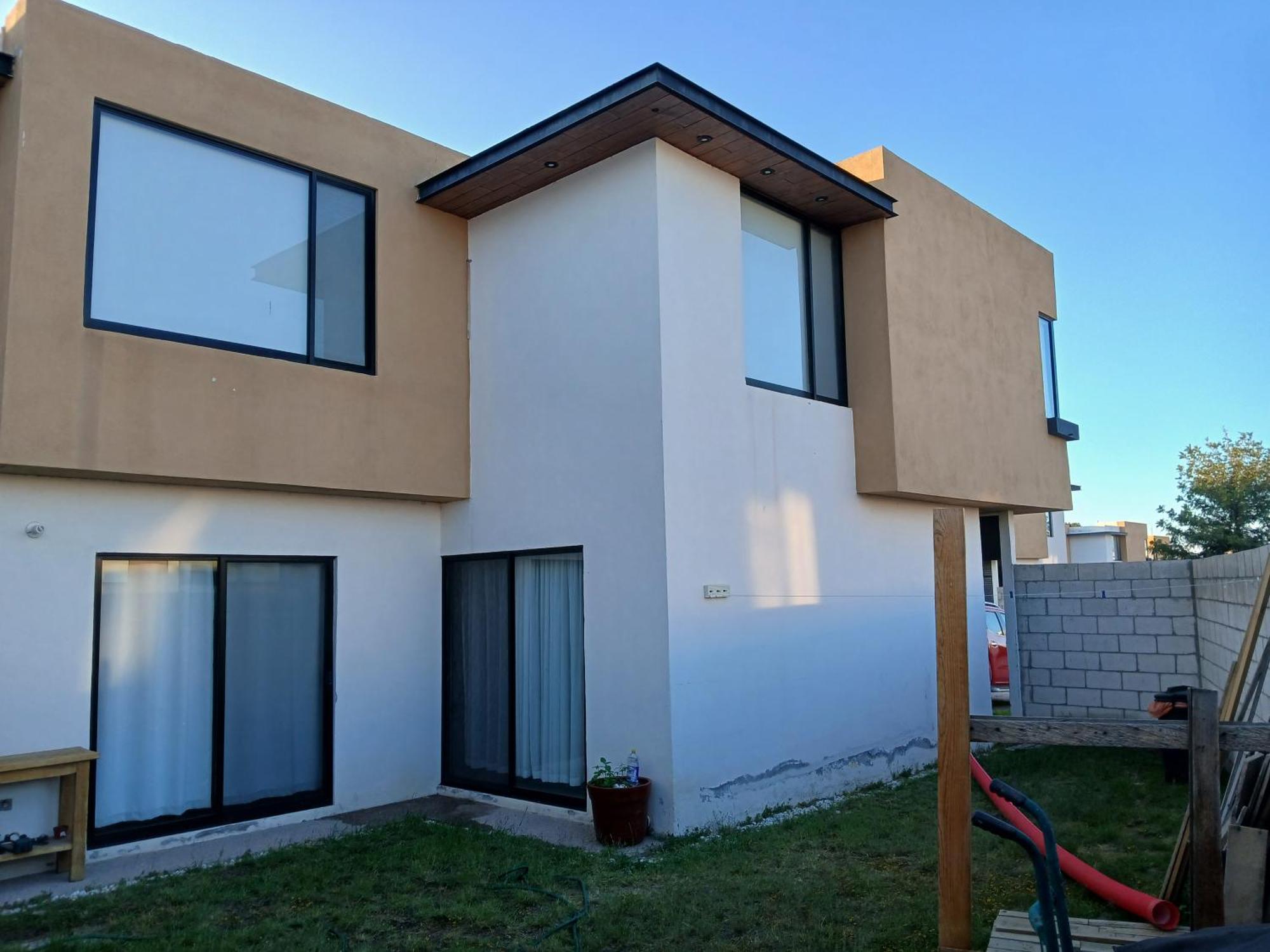 Casa En Zona Industrial Slp *