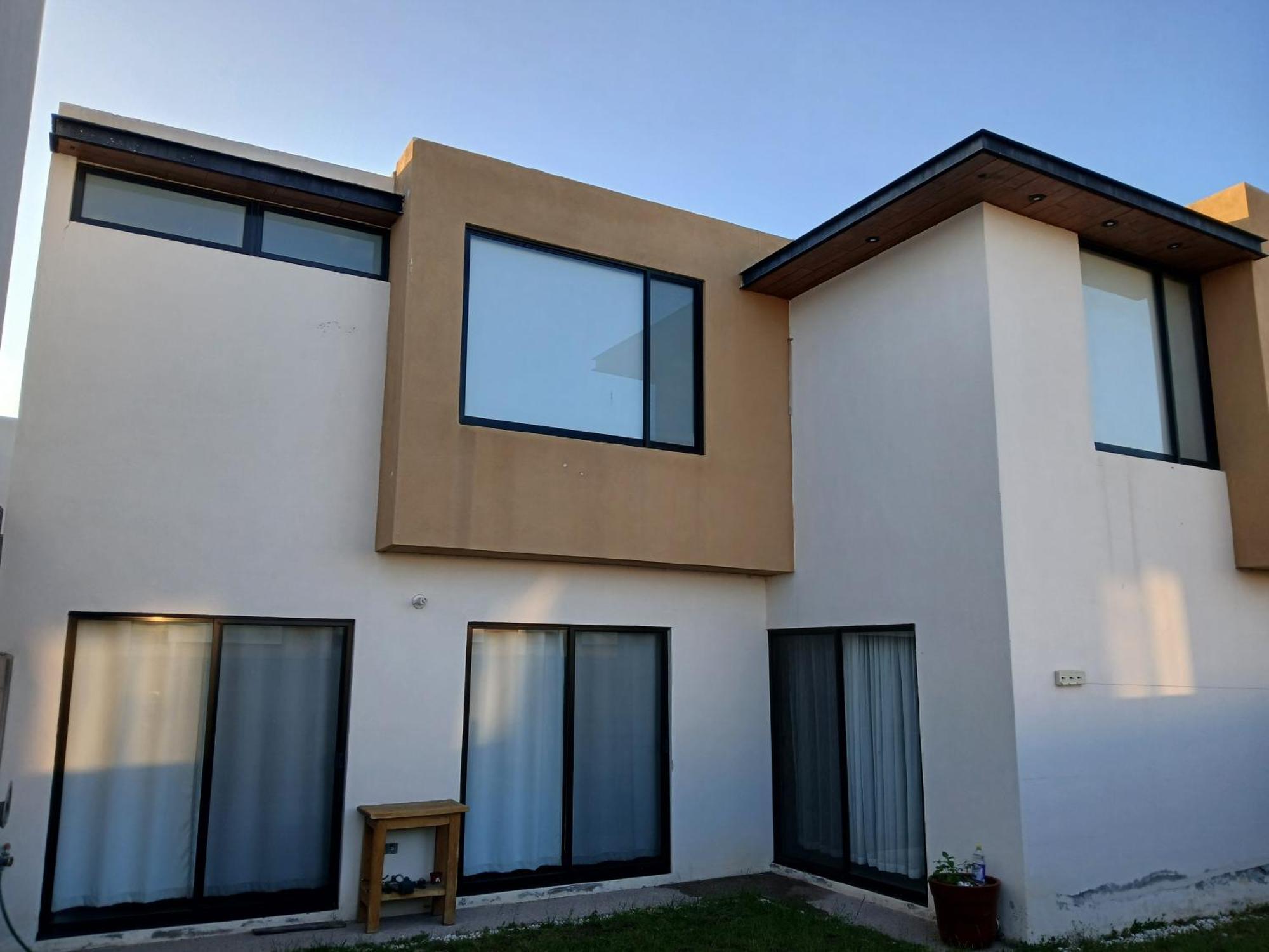Casa En Zona Industrial Slp Holiday home *