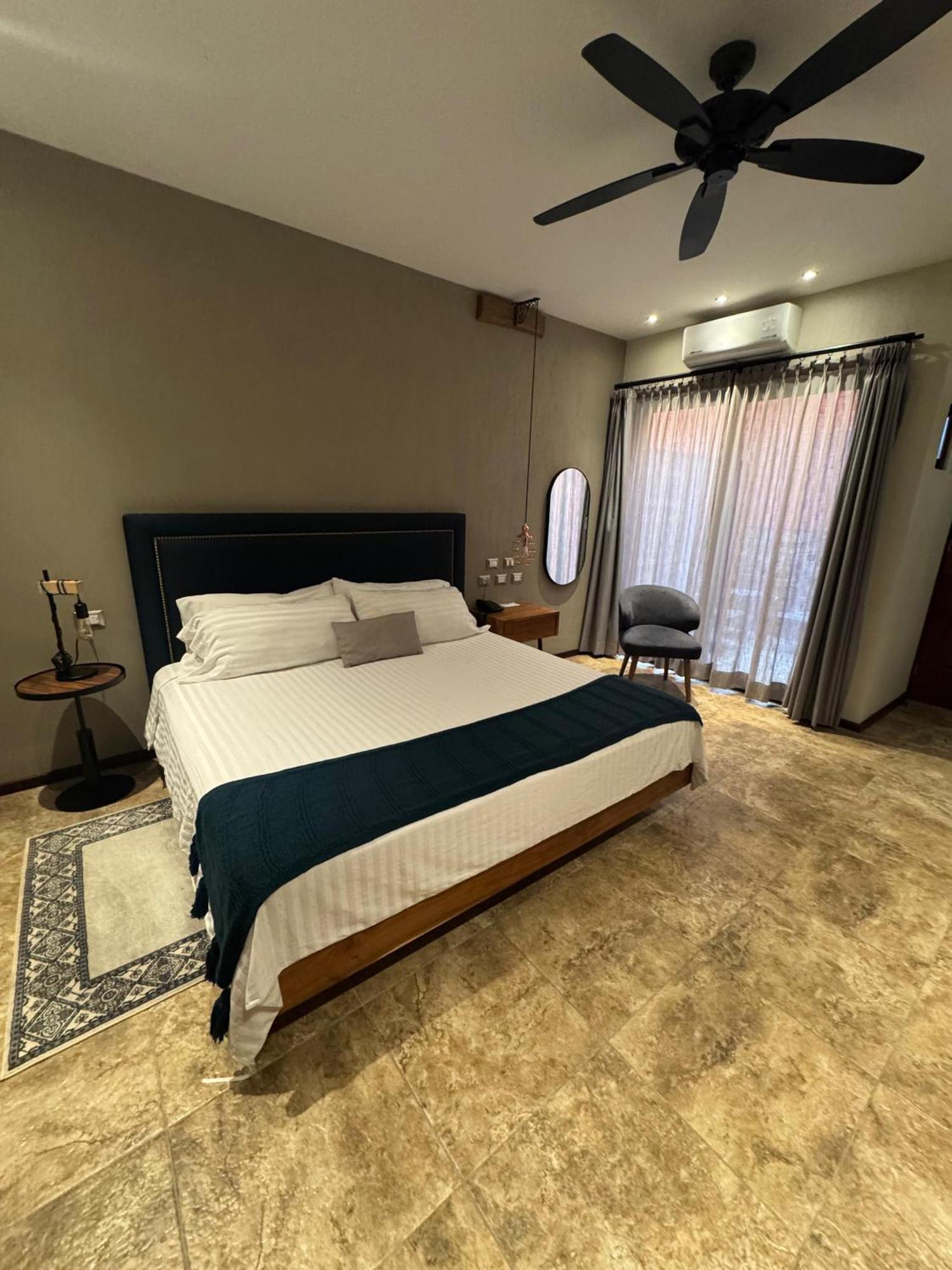 Arista 1026 Hotel San Luis Potosí