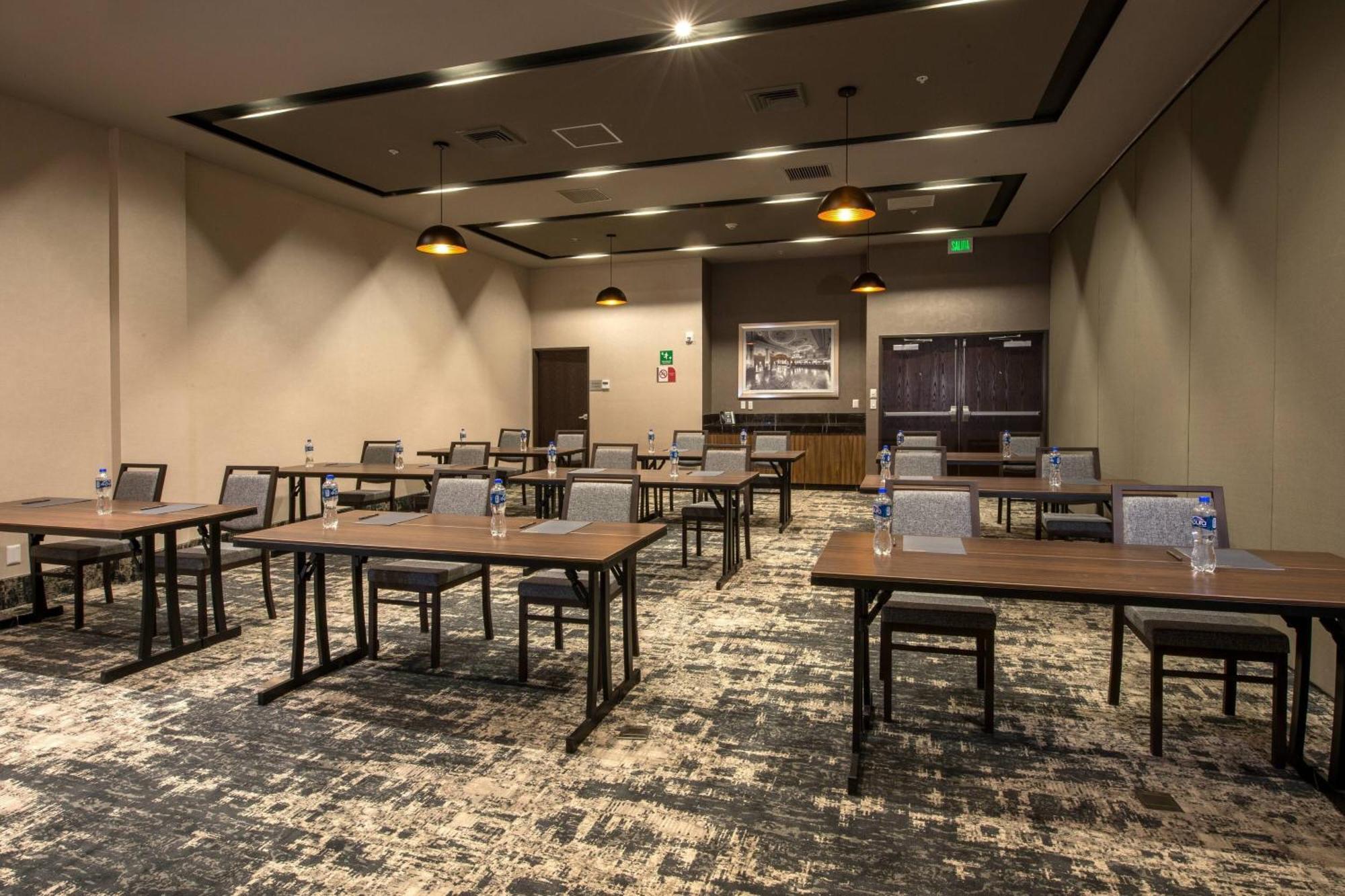 Courtyard By Marriott San Luis Potosi, Lagos Hotel 4*