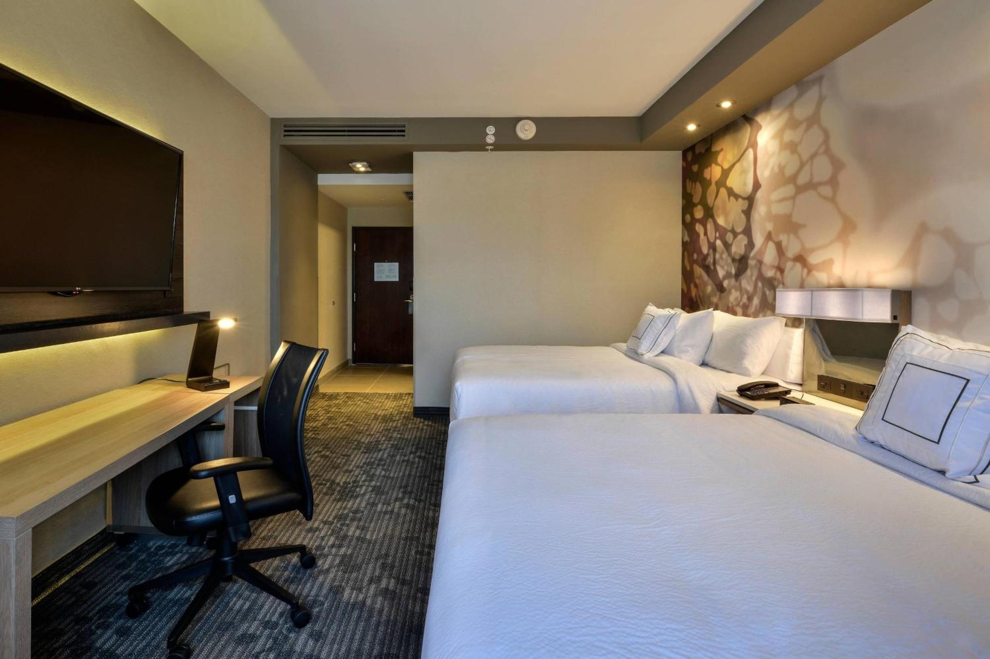 Courtyard By Marriott San Luis Potosi, Lagos