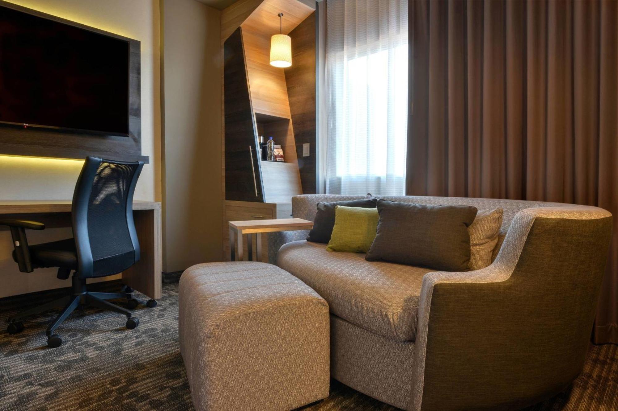 Hotel Courtyard By Marriott San Luis Potosi, Lagos 4*