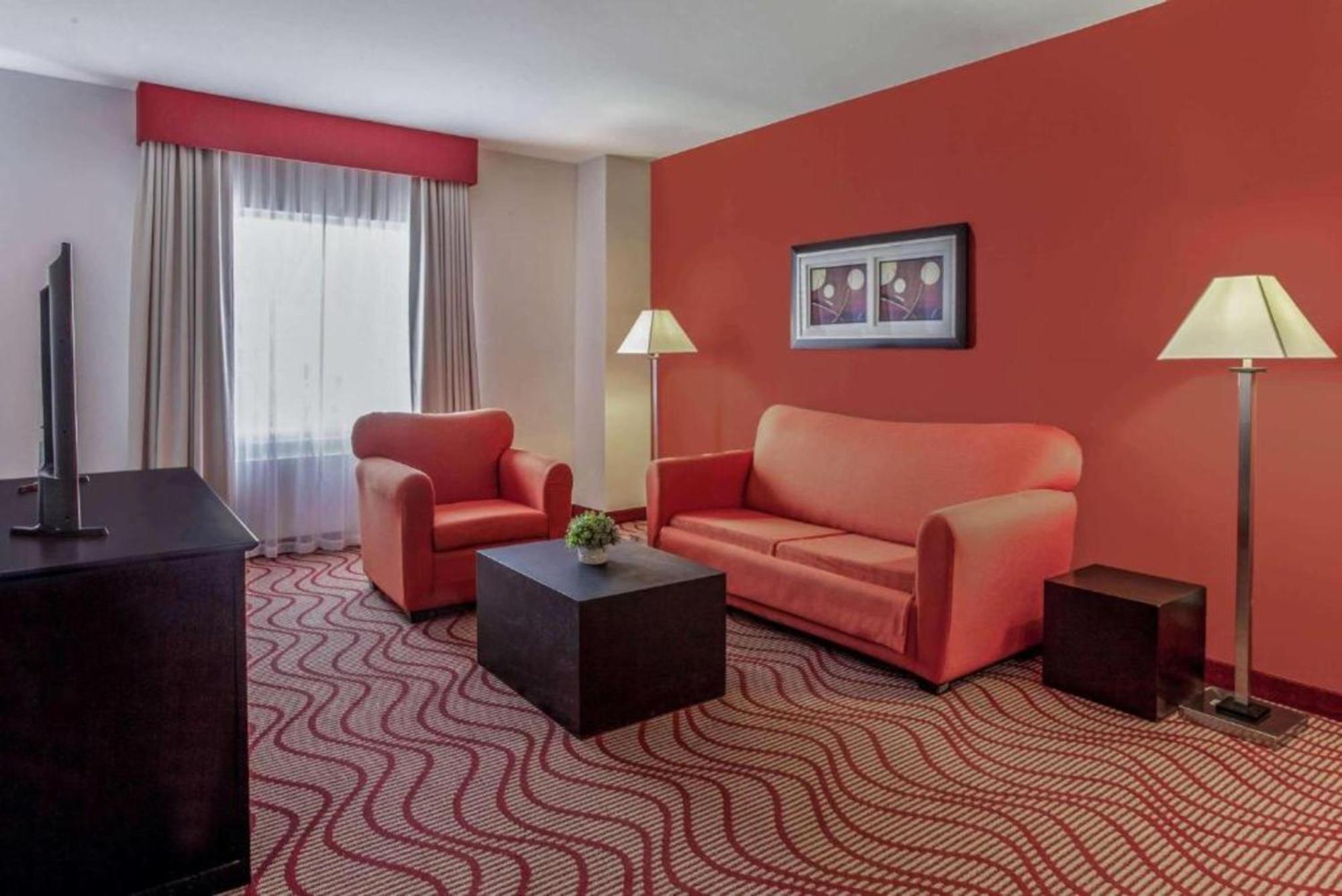 Garden Park Hotel 4*