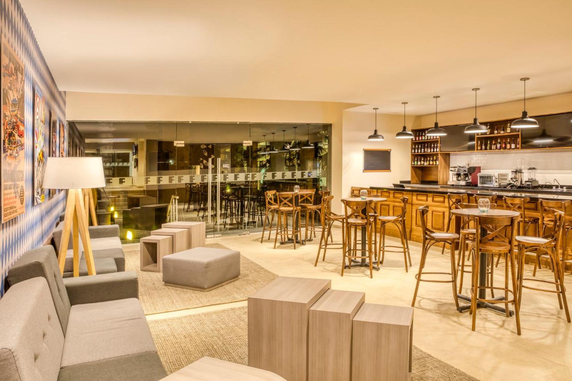 Fiesta Express Oriente Hotel 4*
