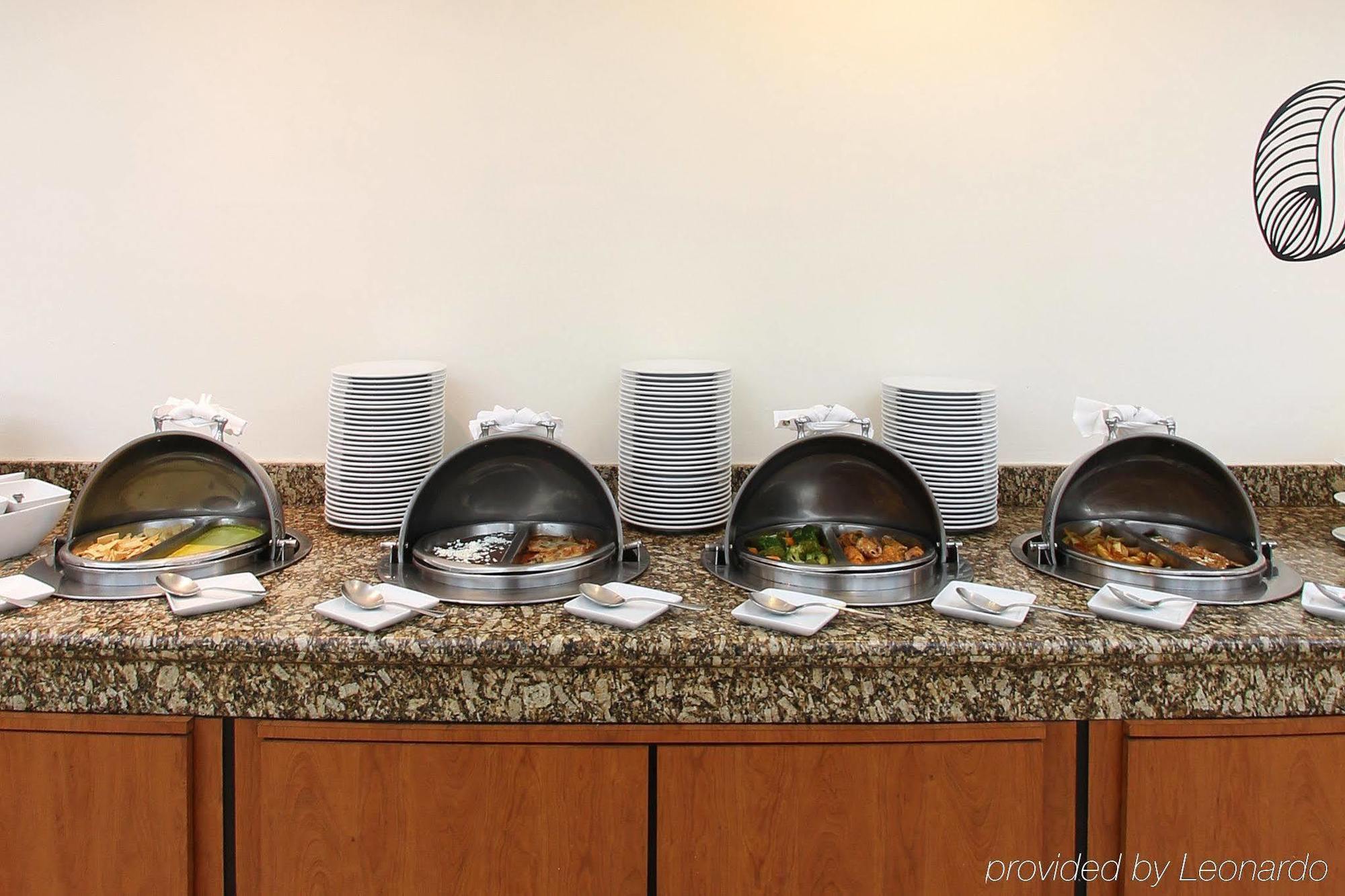Fiesta Express Oriente Hotel