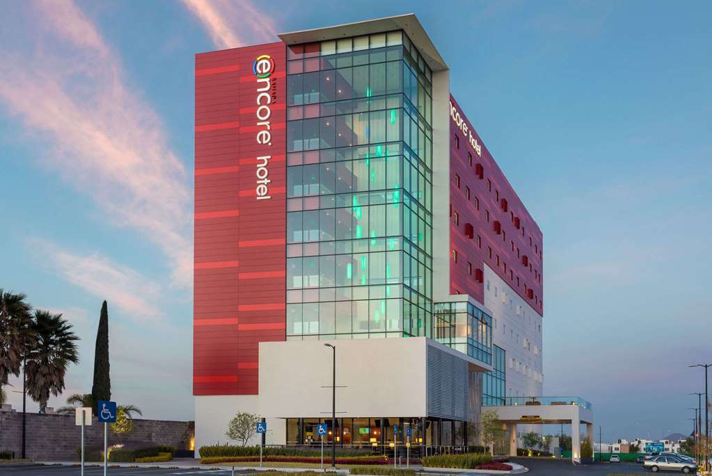 Ramada Encore Hotel 3*
