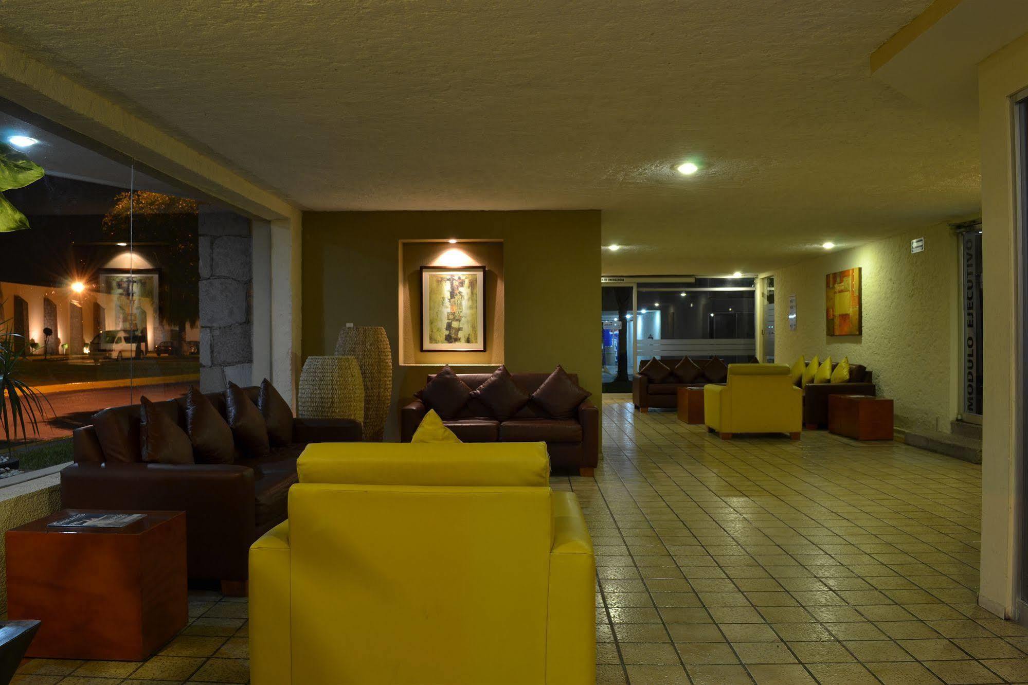 Hotel La Y 4*