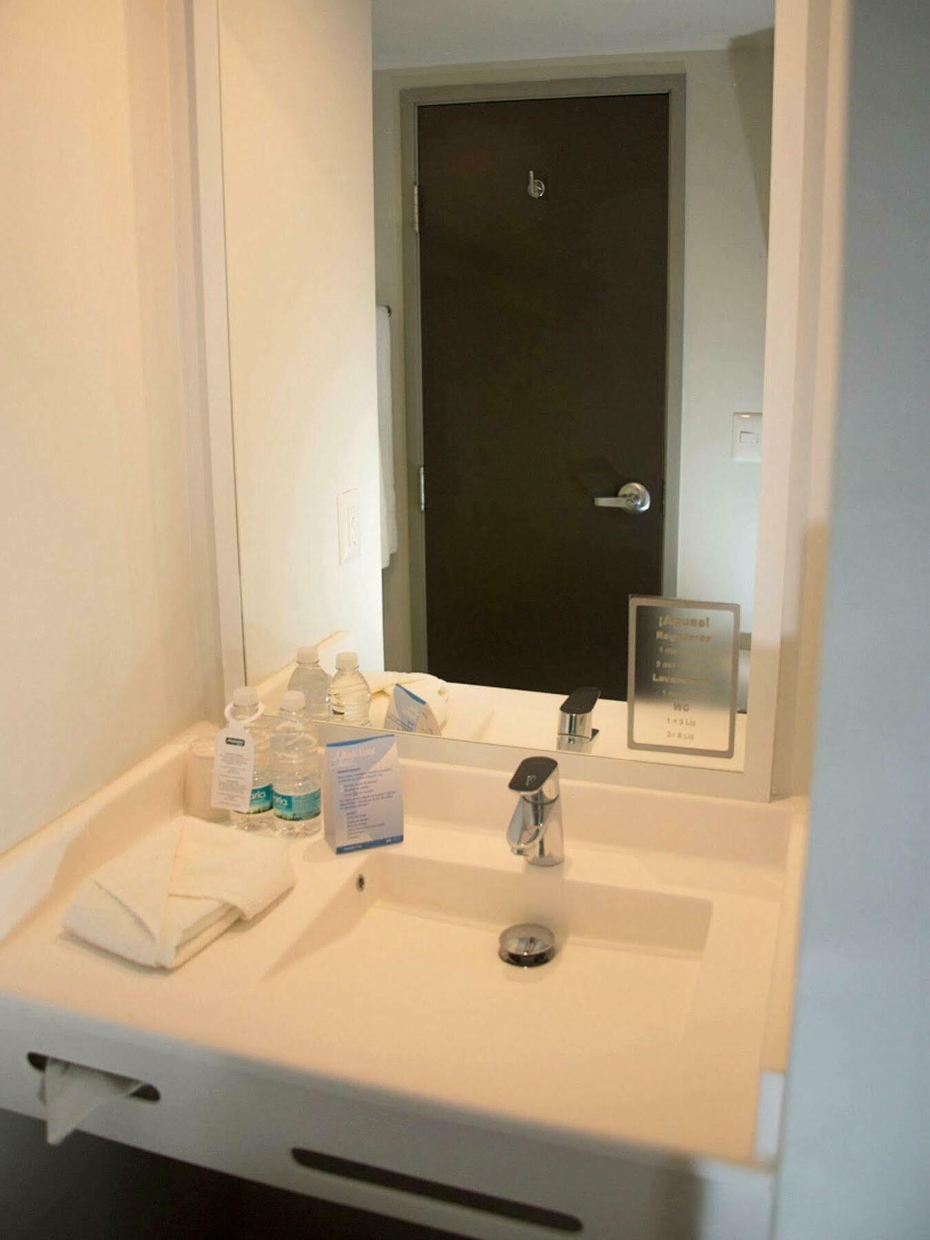 Express Junior By Marriott Carranza Hotel 3*