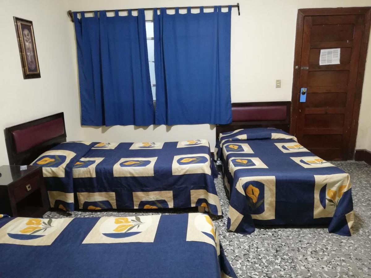 Hotel De Gante 2*