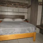 Hotel 1973