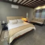 Hotel Arista 1026