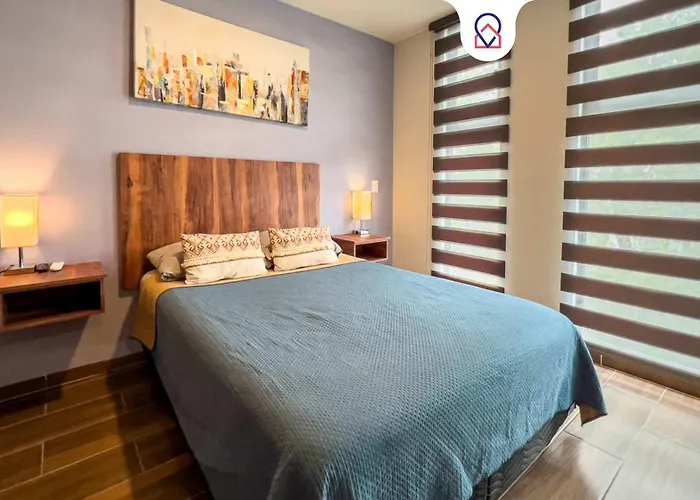 Cozy Apartment For 4 Guests With Free Parking