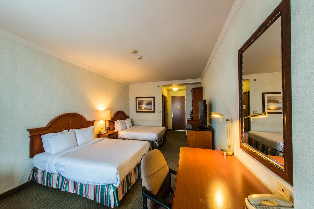 Courtyard By Marriott