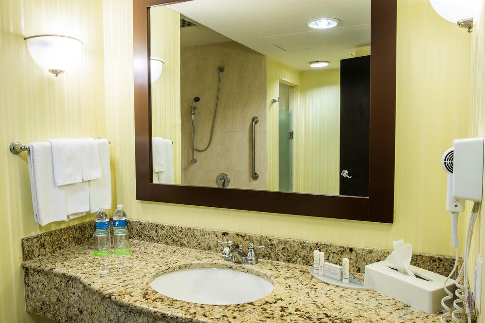 Hotel Courtyard By Marriott 4*