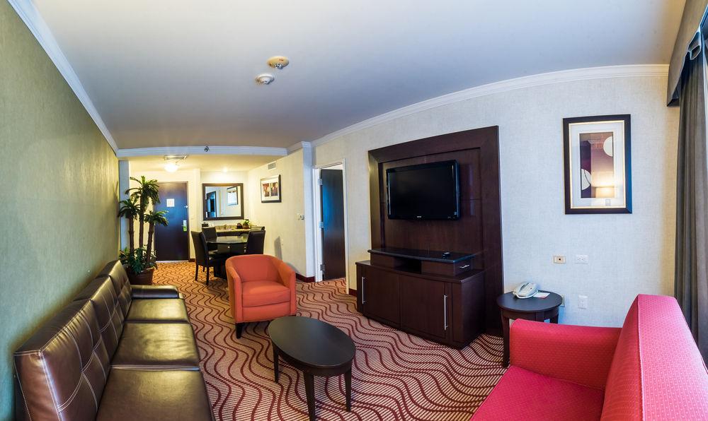 Courtyard By Marriott 4*