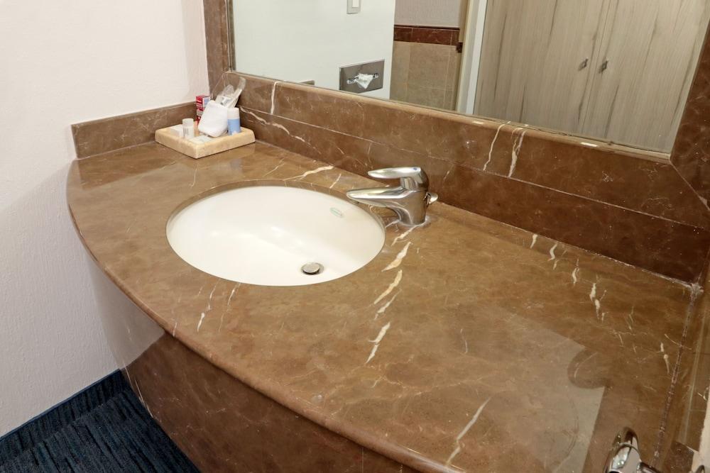 Hotel Express Slp 5*