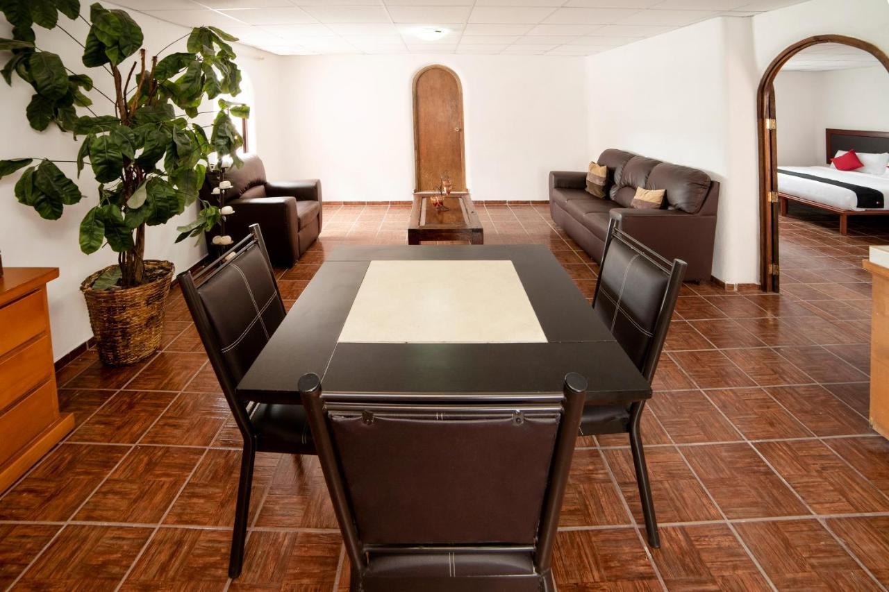 Capital O Next Yard & Suites Tequisquiapan Hotel