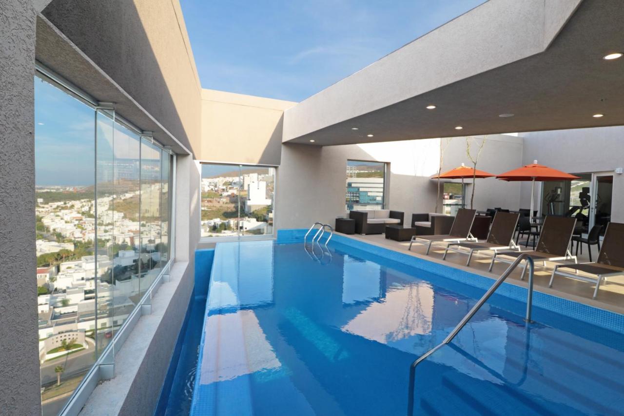 Staybridge By Ihg Hotel