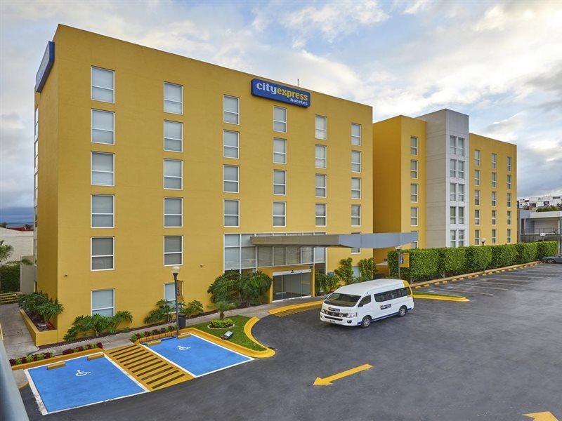 Express By Marriott Zona Universitaria 4*