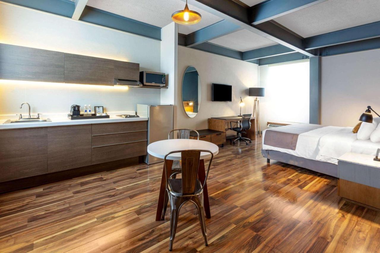 Tryp By Wyndham Hotel