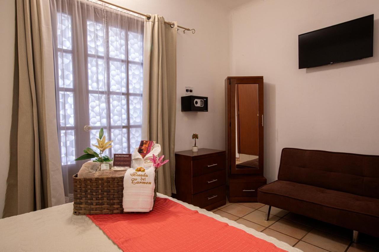 Del Carmen Hotel