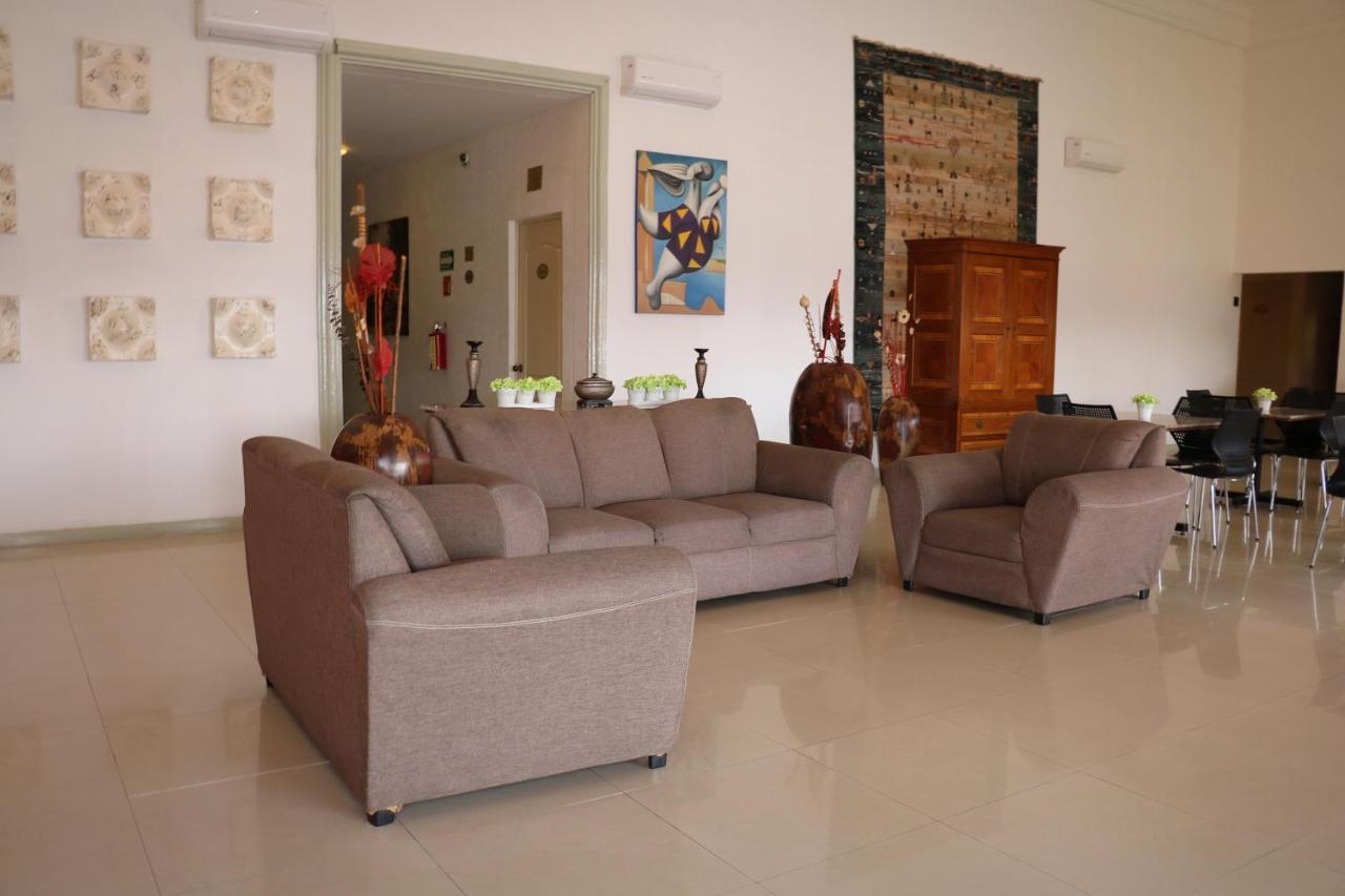 Zar Hotel 3*