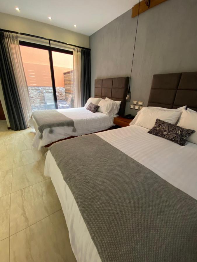 Hotel Arista 1026 *