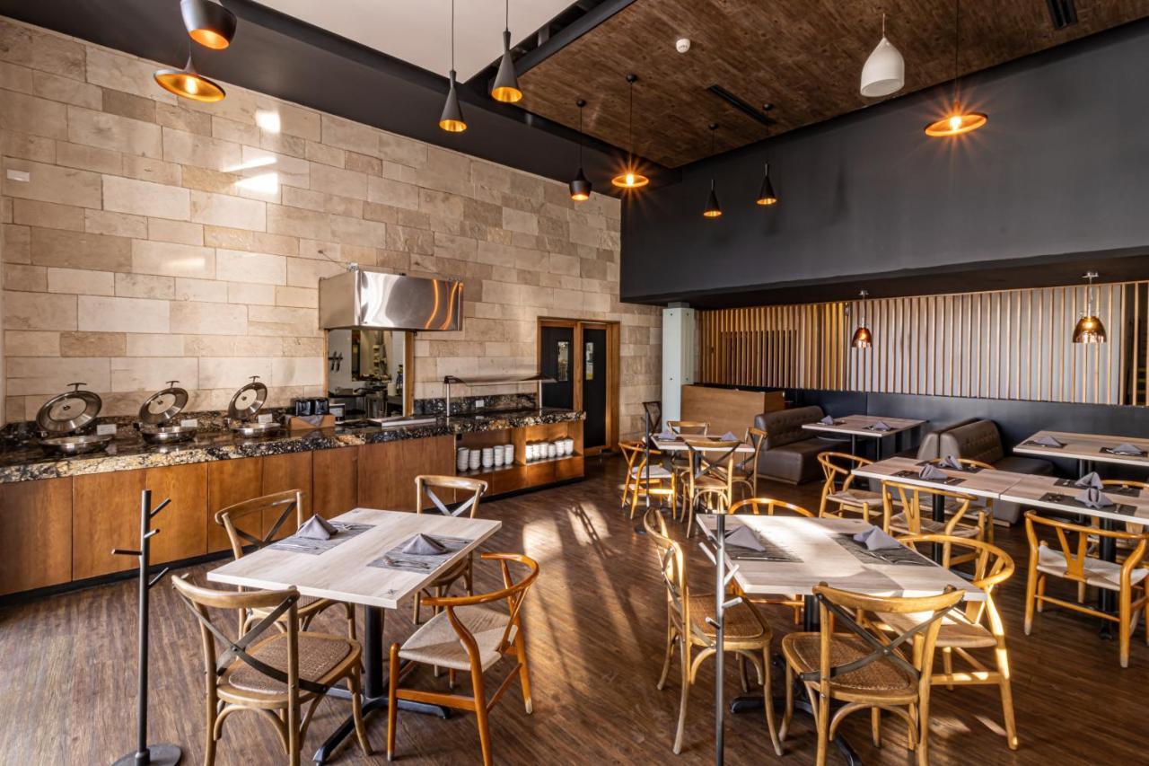 Tryp By Wyndham Hotel